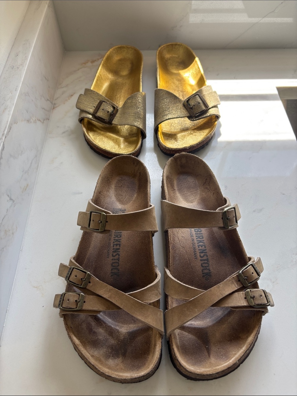 Birkenstock 39 Tan , 39 Gold Slide  Multi-Strap Sandals 2 for 1 🤩